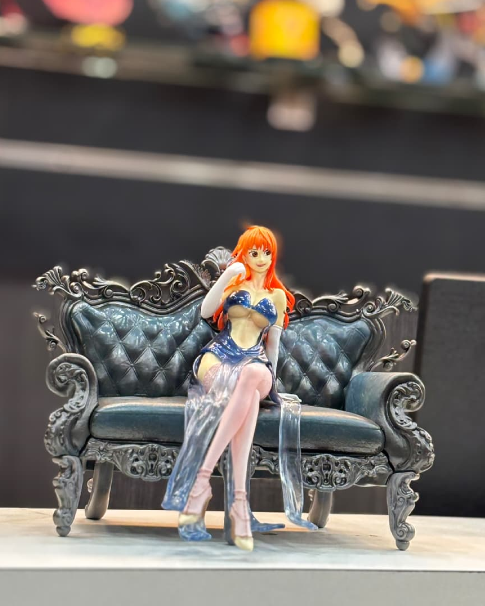 Nami - Seated figurine