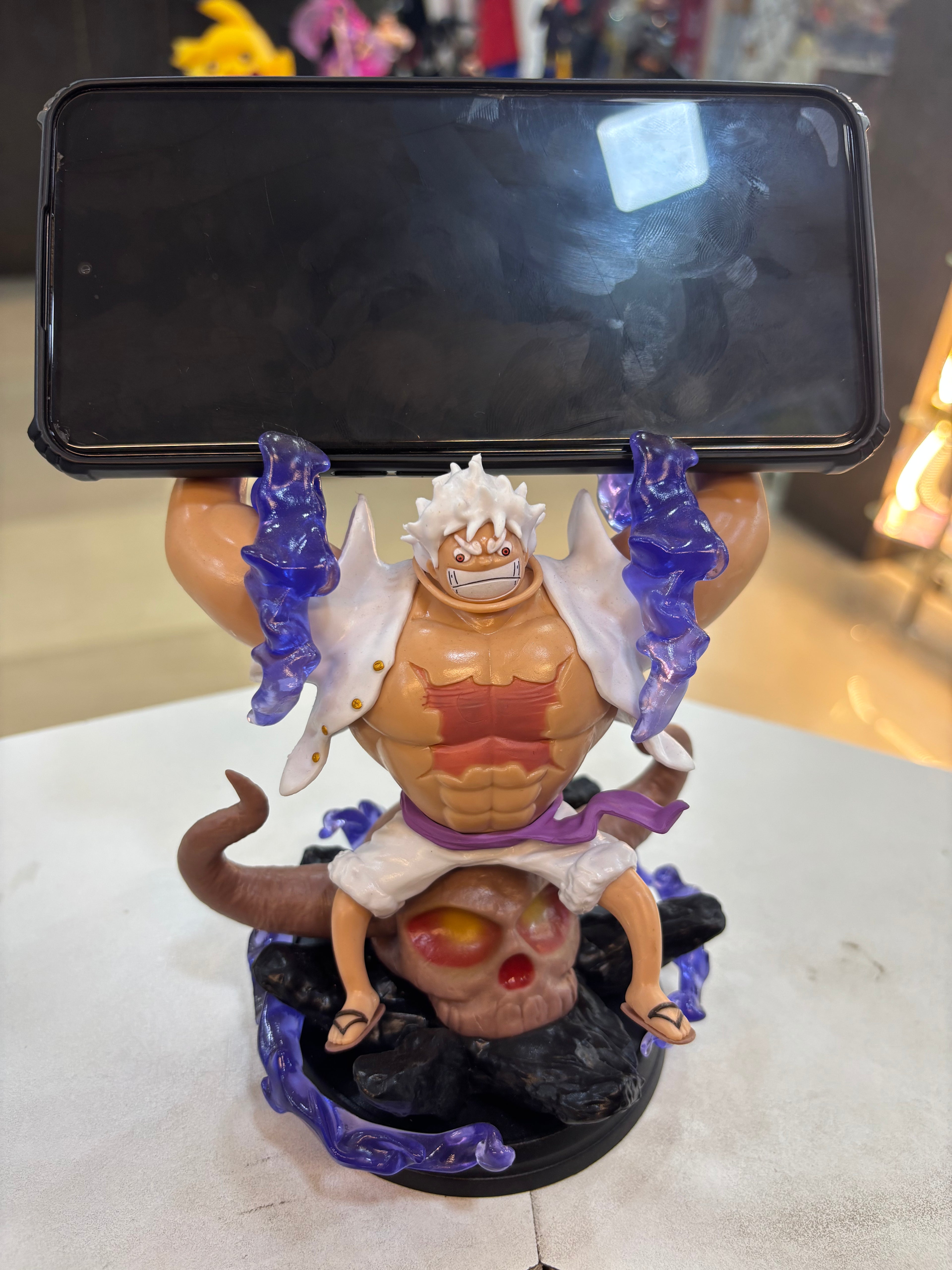 gear 5 luffy phone holder17 cm figure