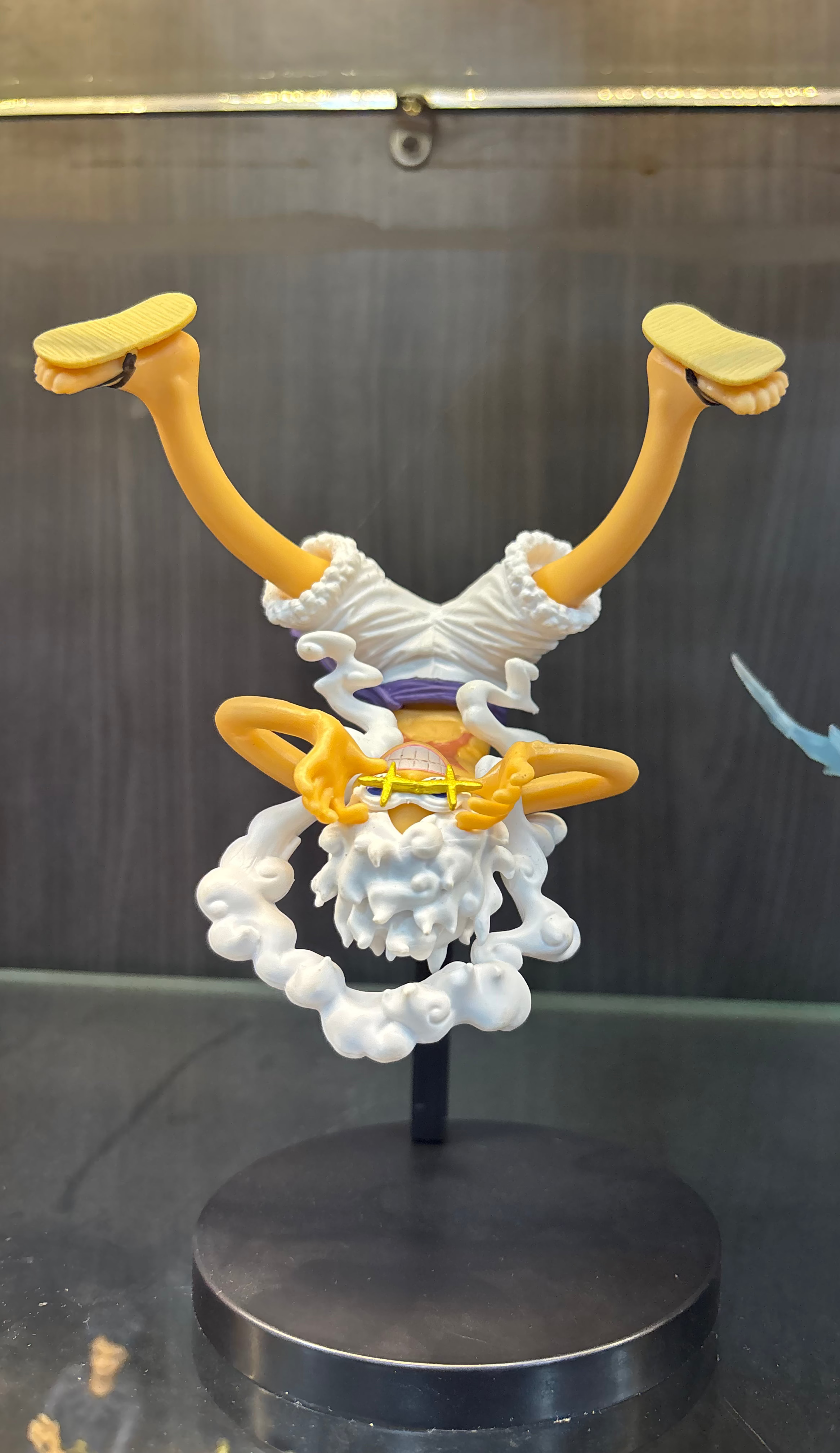 luffy  inverted pose 22 cm figure