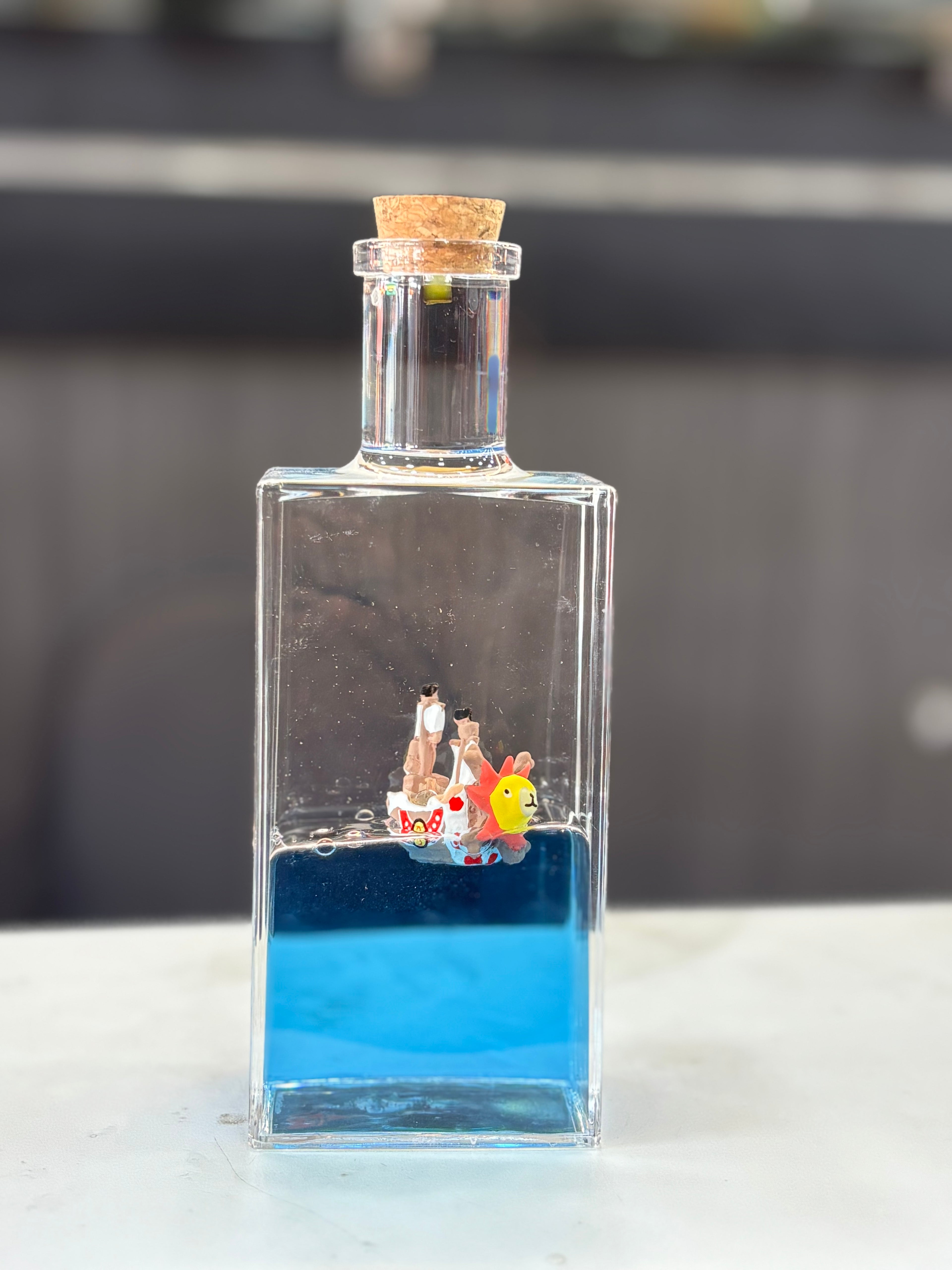 unsinkable thousand sunny square bottle