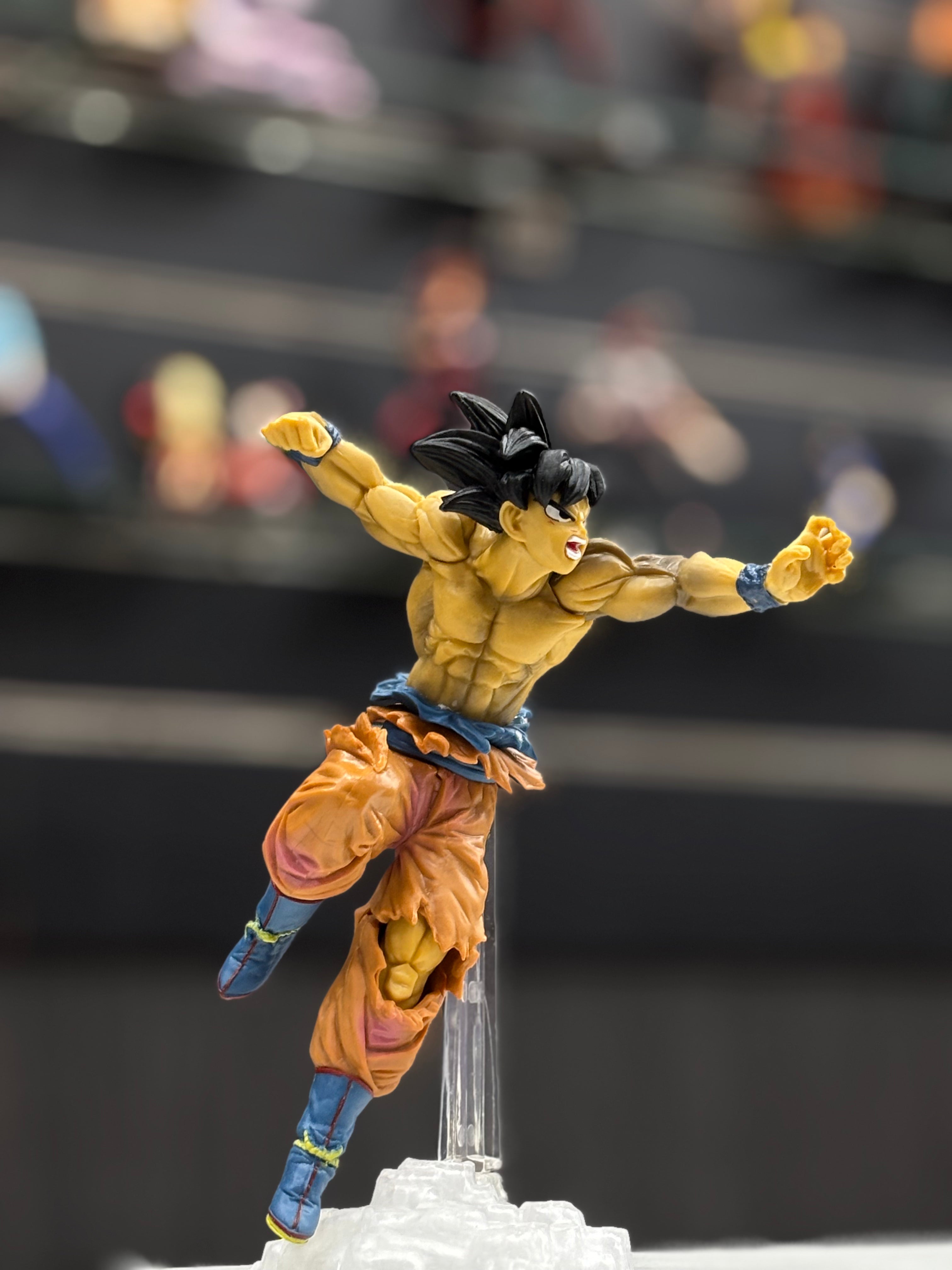 goku midair 23 cm figure