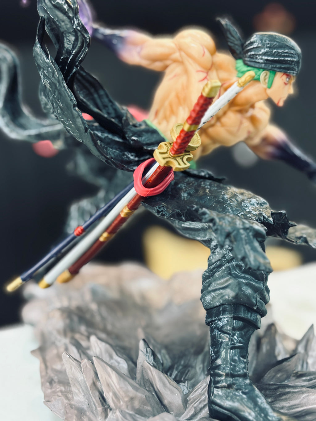 zoro bloody  35 cm premium figure