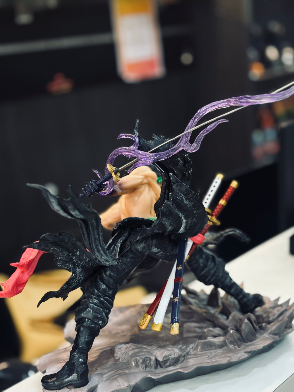 zoro bloody  35 cm premium figure