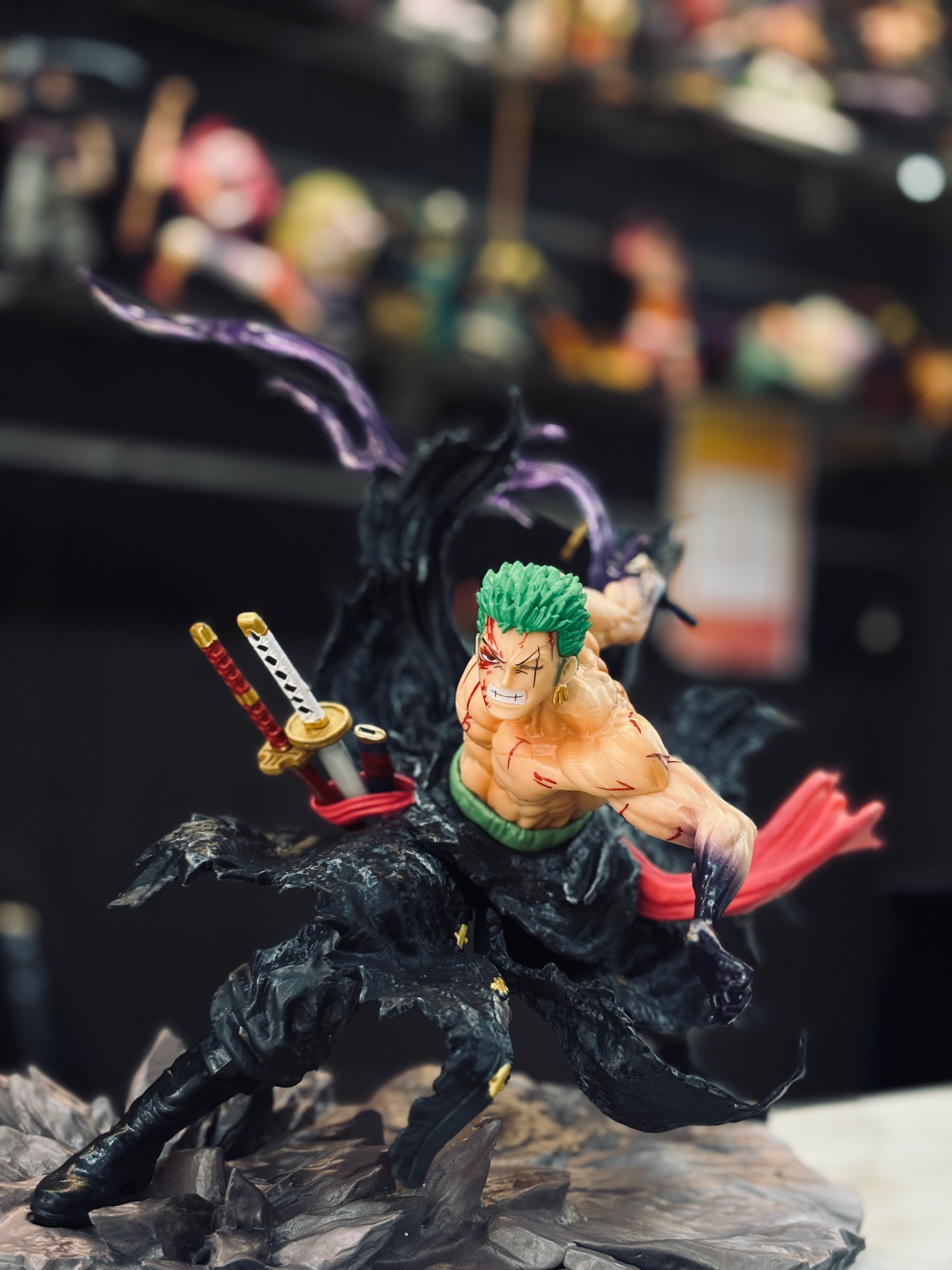 zoro bloody  35 cm premium figure