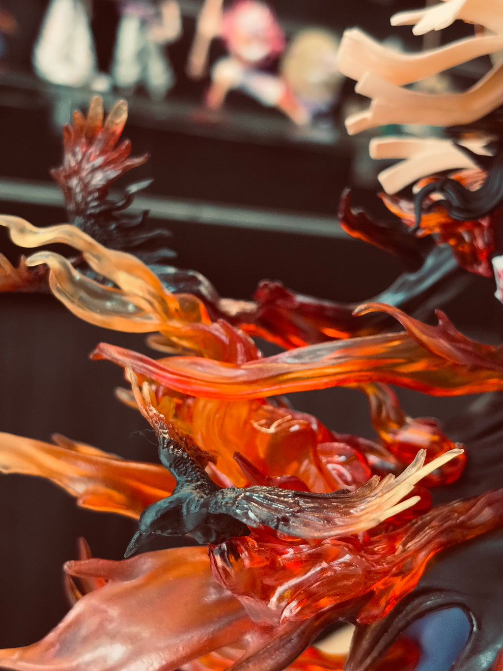 itachi in flames 27 cm premium figure