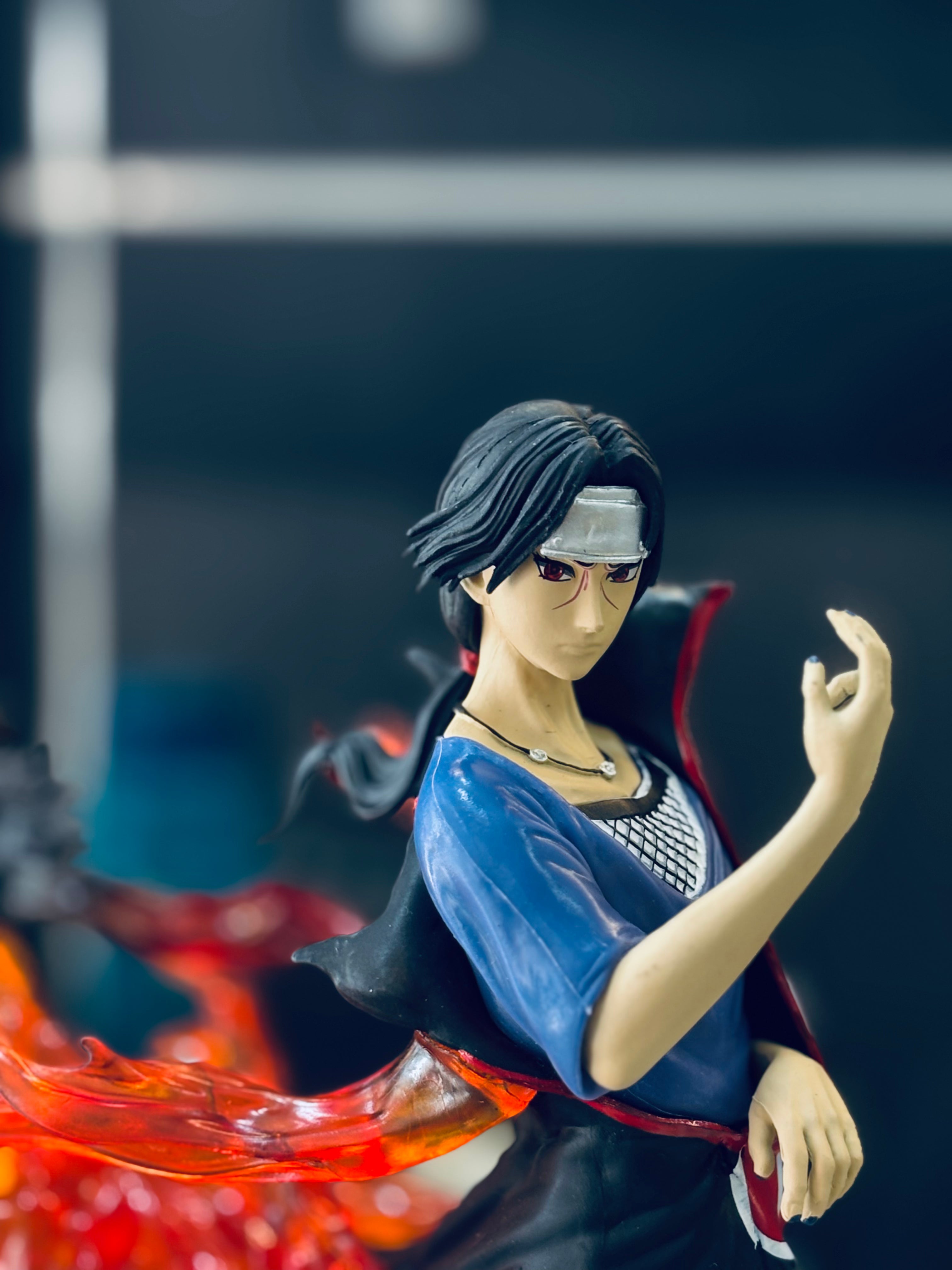 itachi in flames 27 cm premium figure
