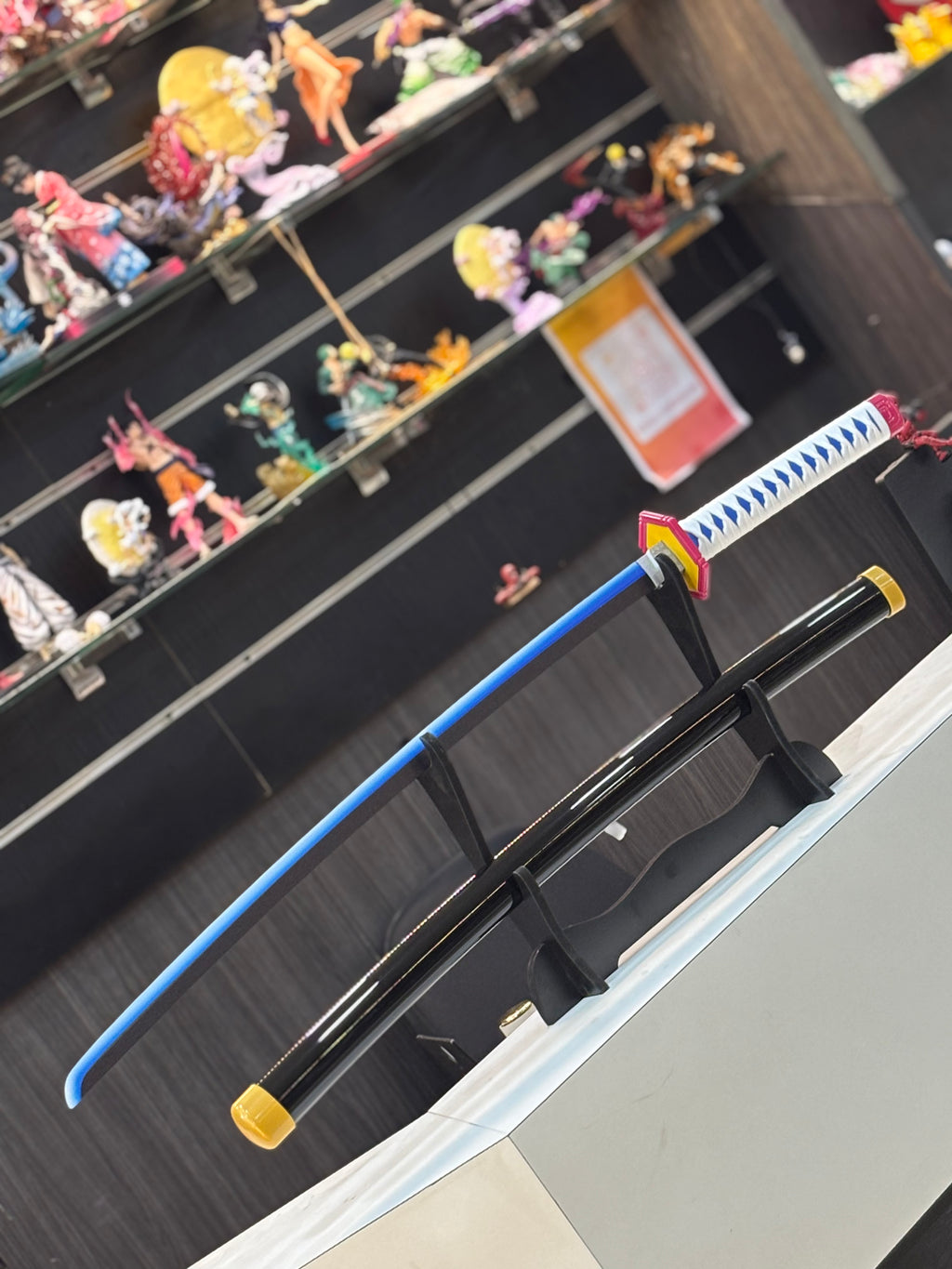 giyu  nichirin metal alloy katana