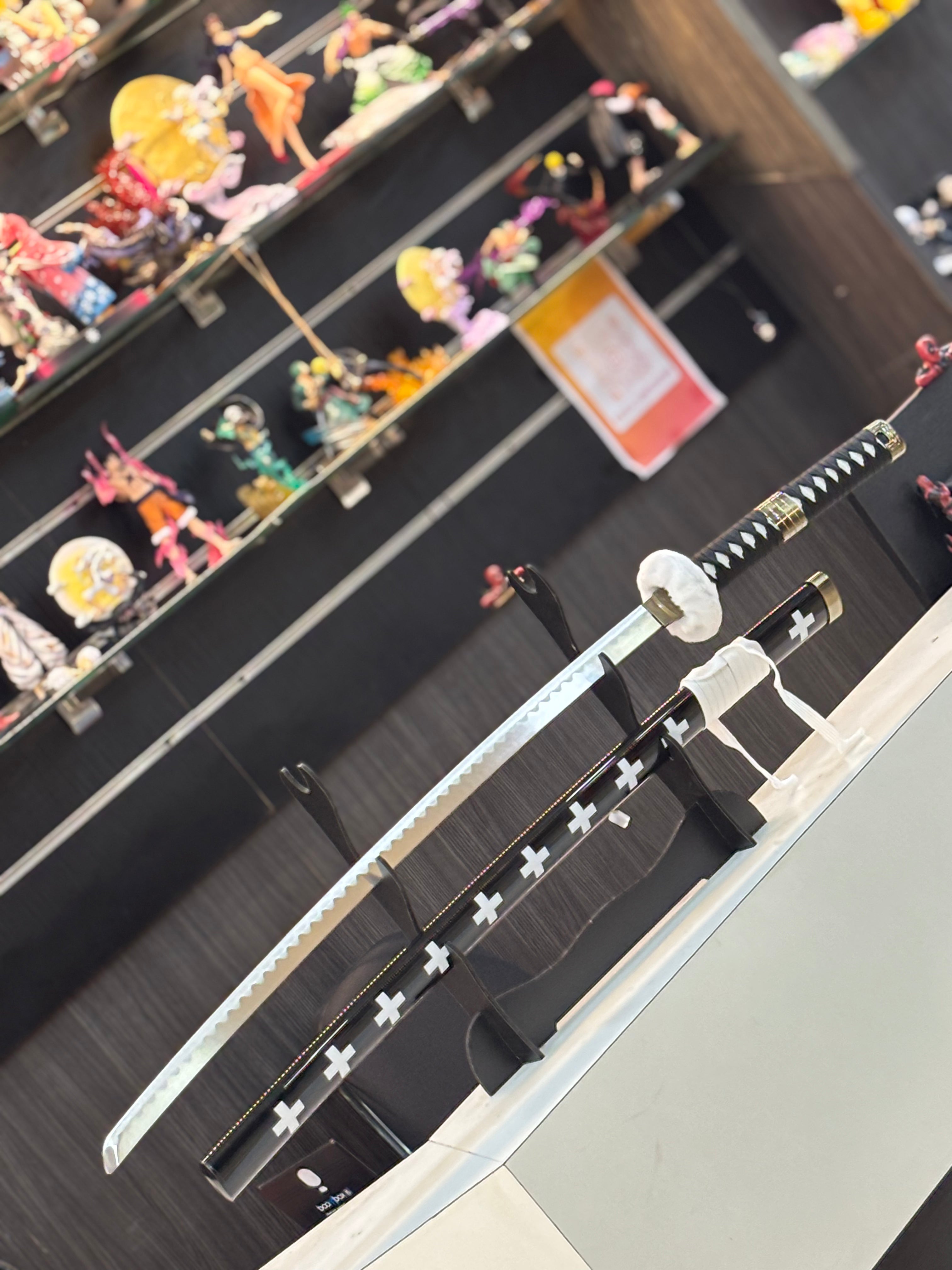 trafalgar law metal alloy  black ver  katana