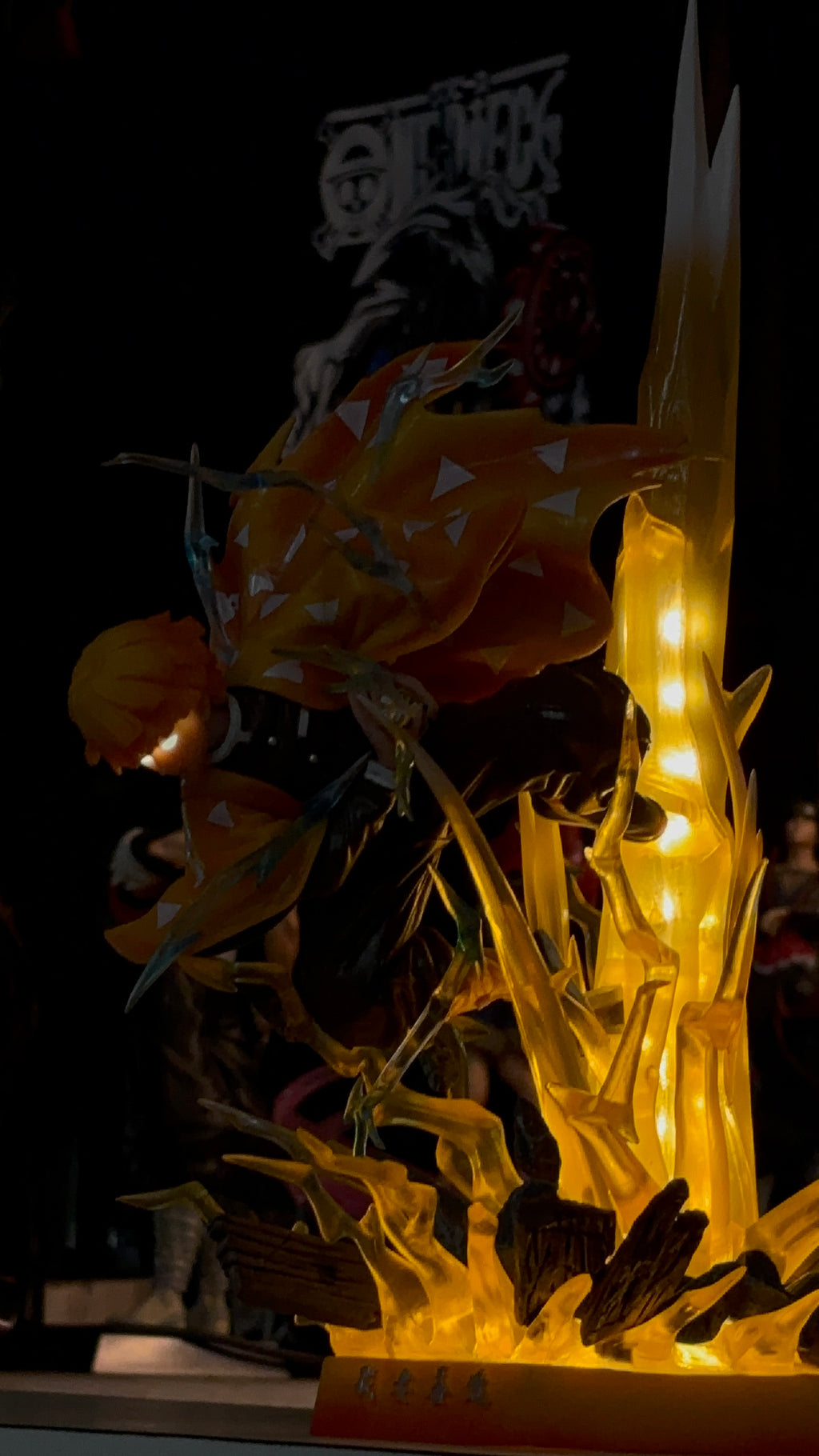 zenitsu premium 32 cm led figure